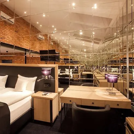 호텔 Betmanowska Main Square Adults Only 4*