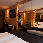 Betmanowska Main Square Adults Only מלון קרקוב