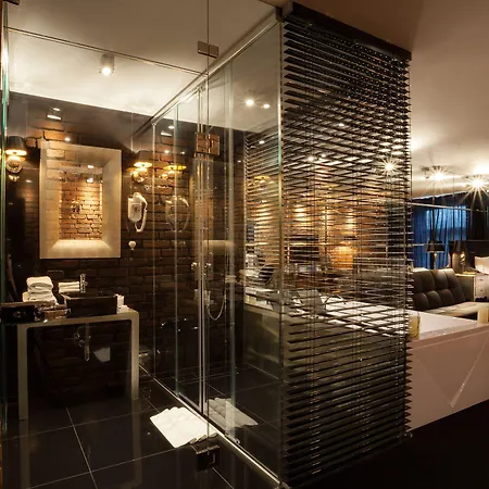 Betmanowska Main Square Adults Only Otel 4*