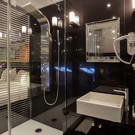 Betmanowska Main Square Adults Only Otel 4*